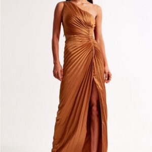 A&F Giselle Pleated One Shoulder Cut Out Maxi Dress Size XL